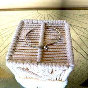 Chic Silver Tone Bracelet with Minimalist Design